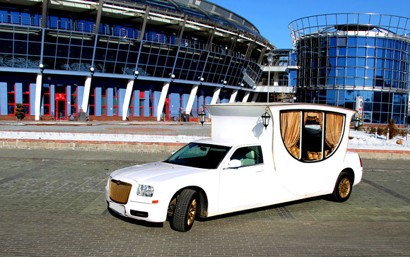 Chrysler 300C карета лимузин