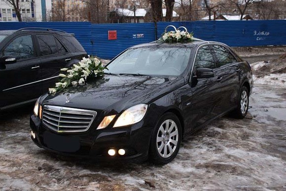 Mercedes E-212
