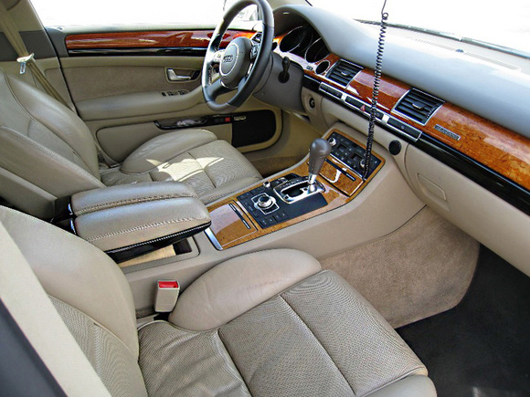 Audi A8-D3