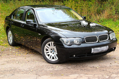 BMW 7-E65